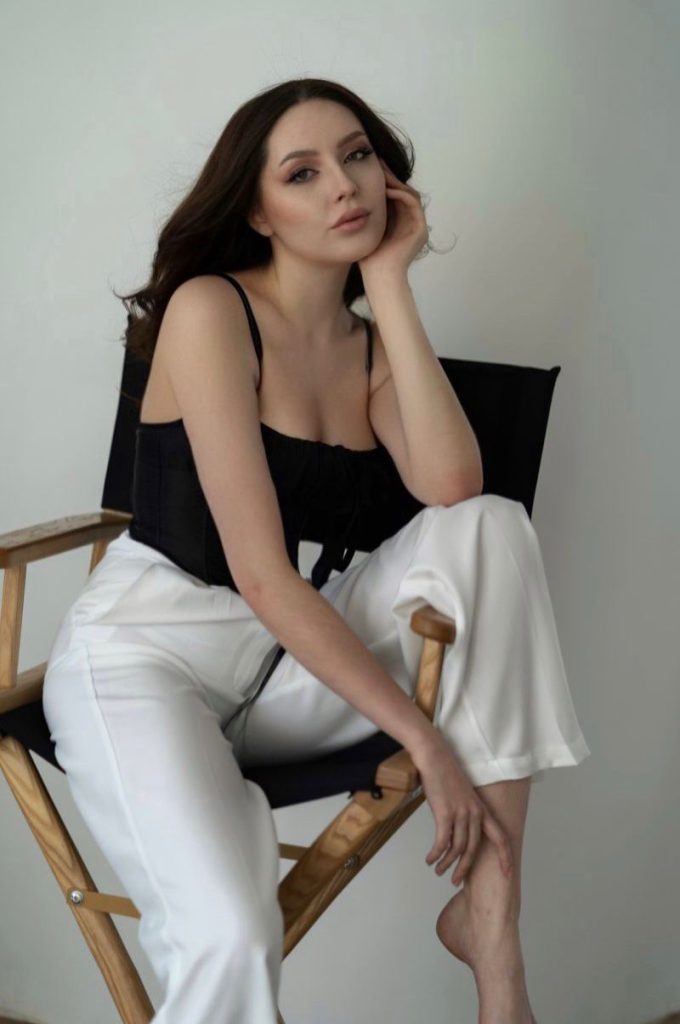 Светлана — девушка мечты для ночного отдыха