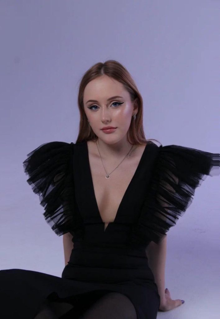 Горячая девушка Аннабель из Киева