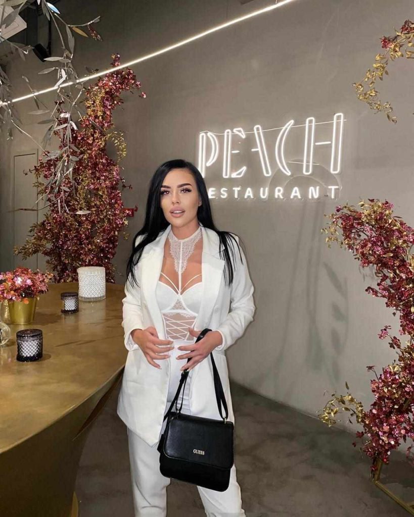 девушка Кэтрин — элитный эскорт Киев