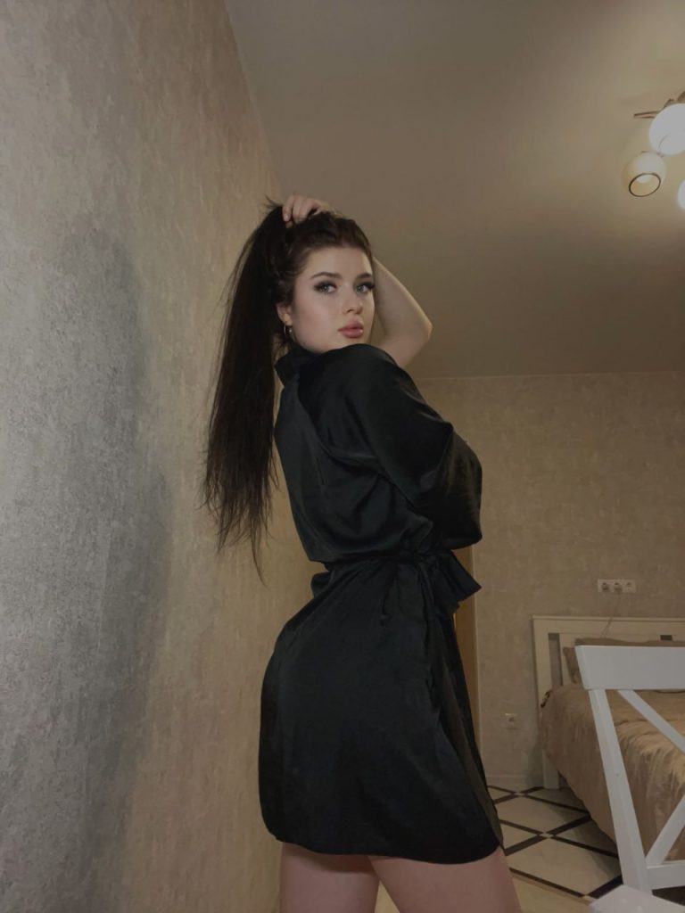 Катя 😈 — твоя фантазия для свидания