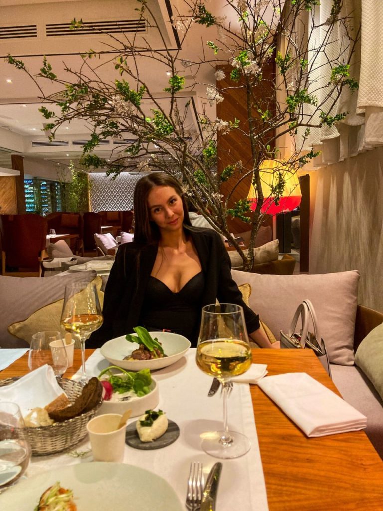 Фото Иринка — ночной эскорт из Киева